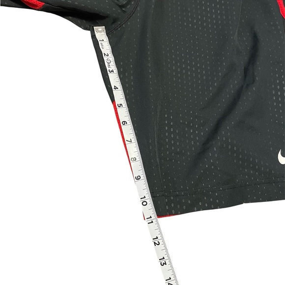 Nike Gray & Red Raiders NFL Basketball Athletic Shorts Size Small Men’s - Picture 10 of 10